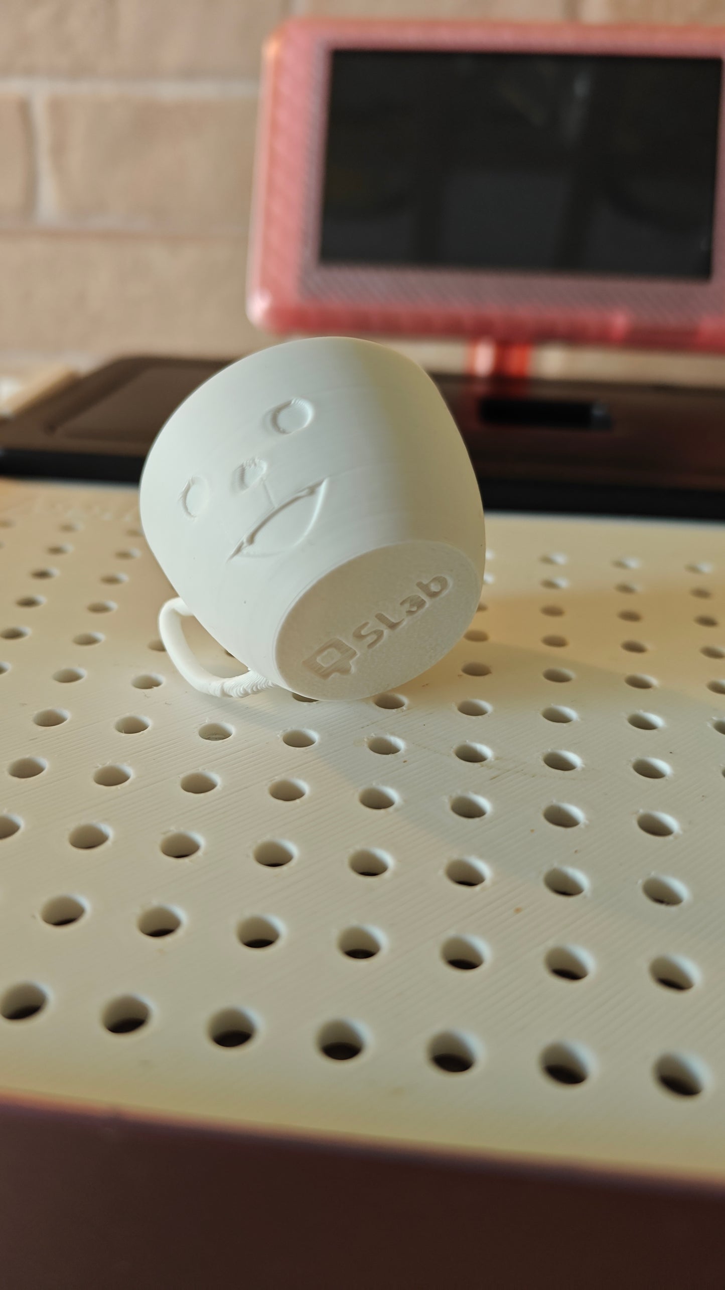Latte Art Fidget Keychain — 3D Printed Cappuccino Cup, Anti-Stress Clicker, Desk Toy