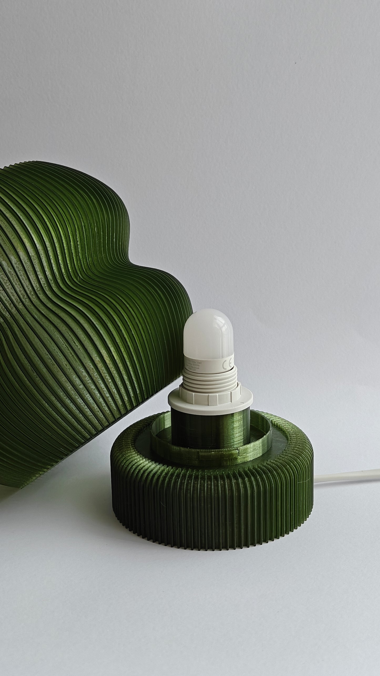 Lampă de masă imprimată 3D Aura Ripple | Iluminat ambiental modern