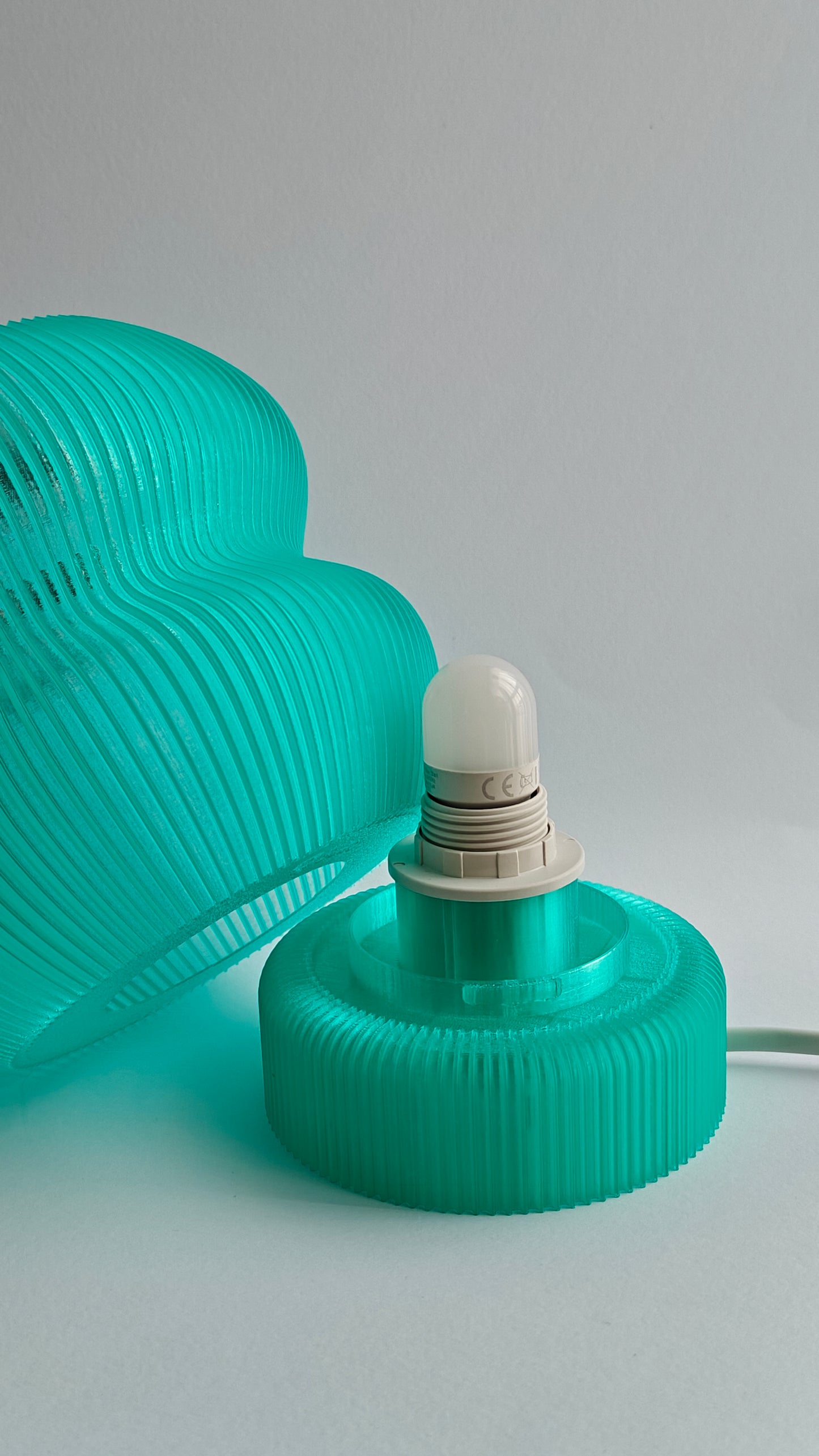 Lampă de masă imprimată 3D Aura Ripple | Iluminat ambiental modern