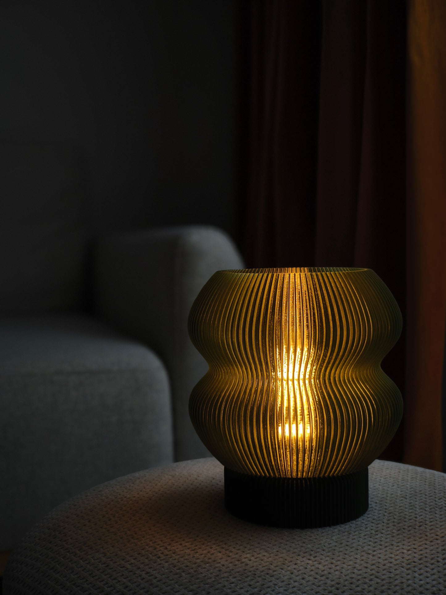 Lampă de masă imprimată 3D Aura Ripple | Iluminat ambiental modern