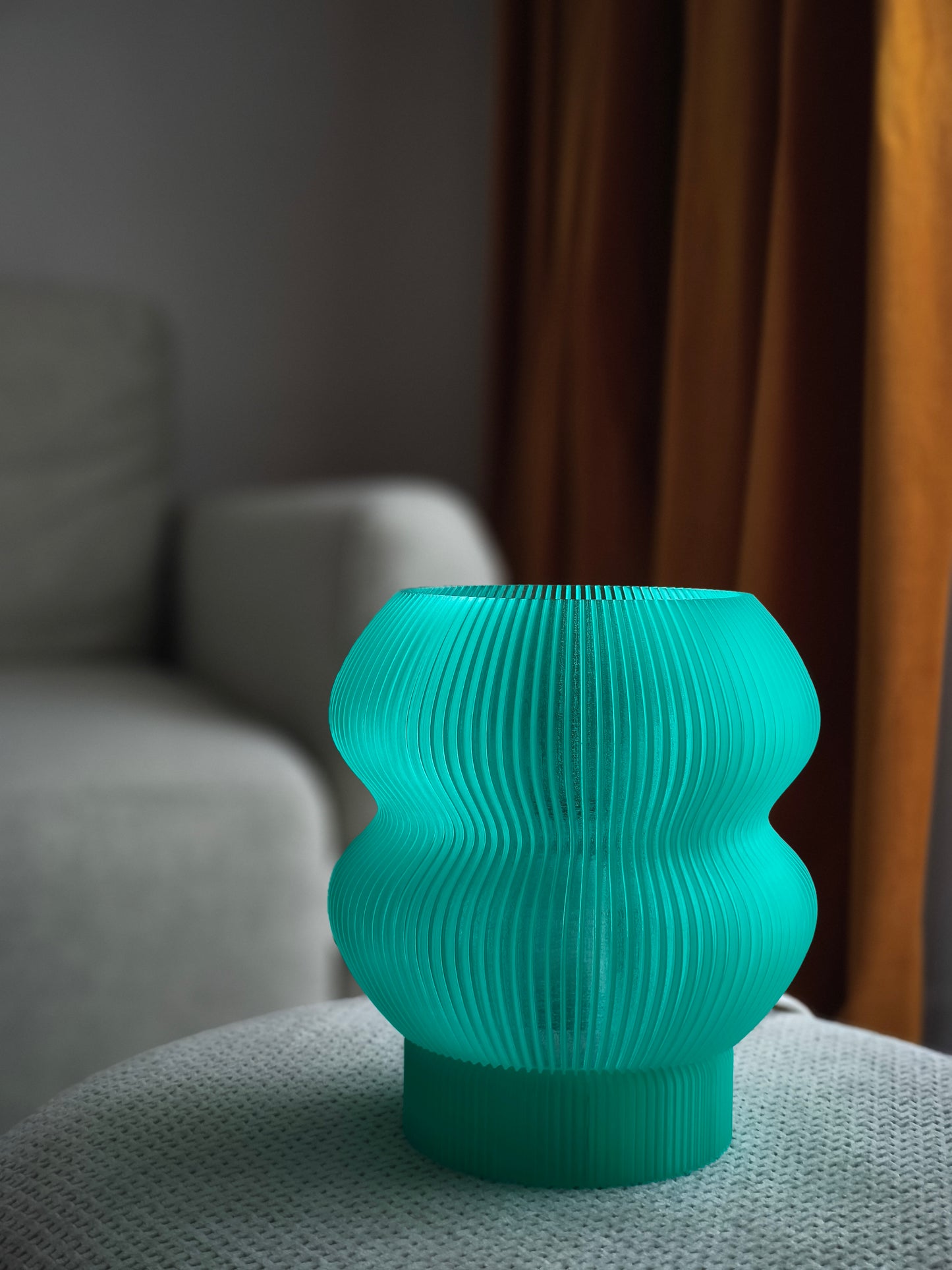 Lampă de masă imprimată 3D Aura Ripple | Iluminat ambiental modern