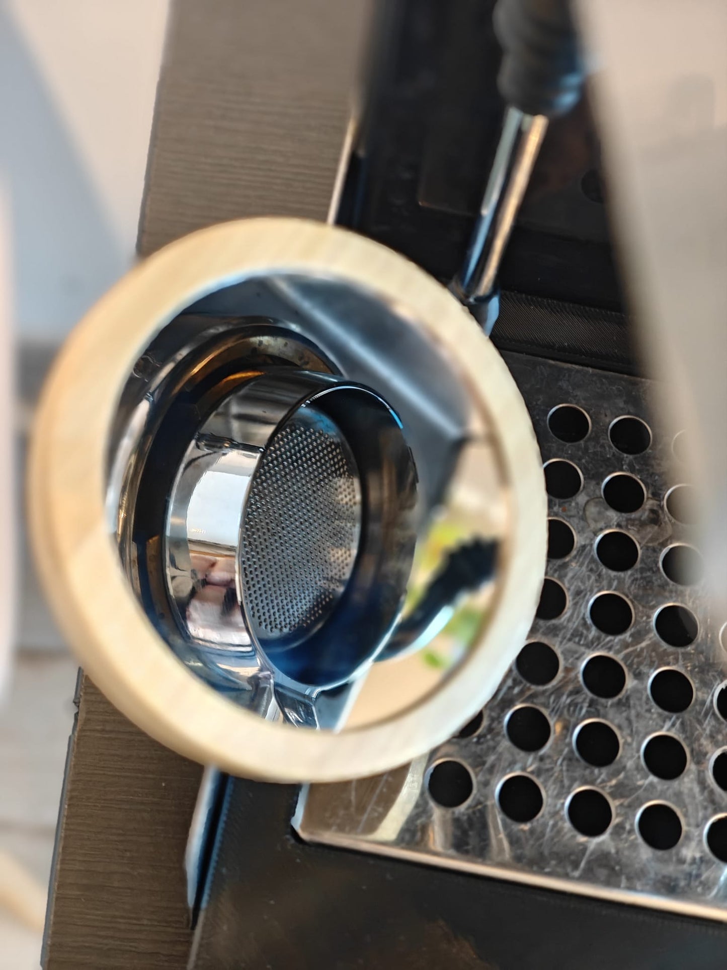 SICLab Adjustable Shot Mirror for Gaggia Classic | High-Visibility Espresso Workflow